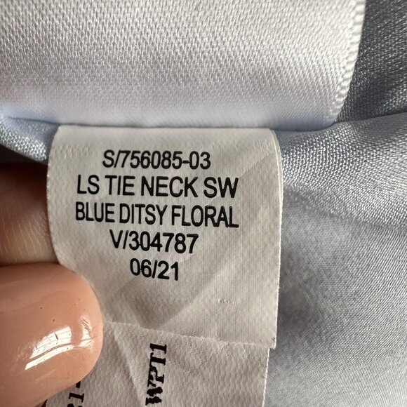 Old‎ Navy Dress Womens S Blue Ditsy Floral L/S Tie Neck Smocked Boho Romantic - Picture 9 of 15